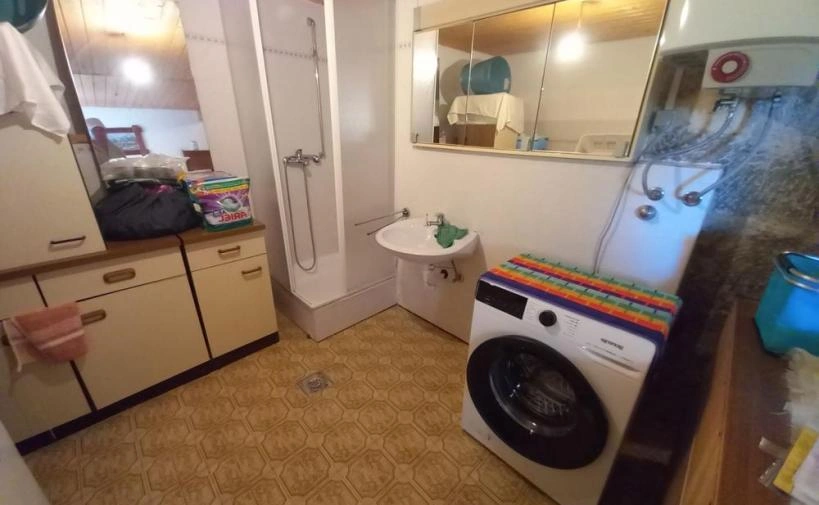 Gemütliches Doppelhaus in Brega, Matulli, mit herrlichem Meerblick.