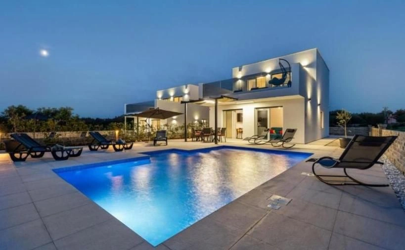 Modern 3+1 villa in a quiet location