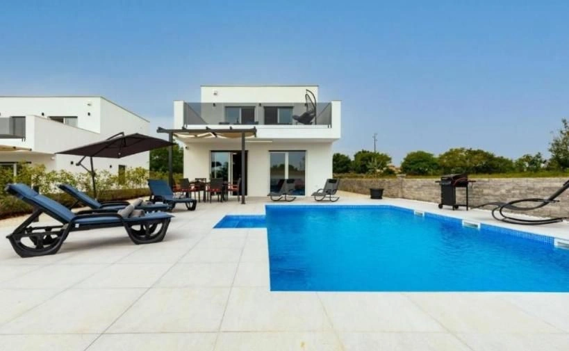 Modern 3+1 villa in a quiet location