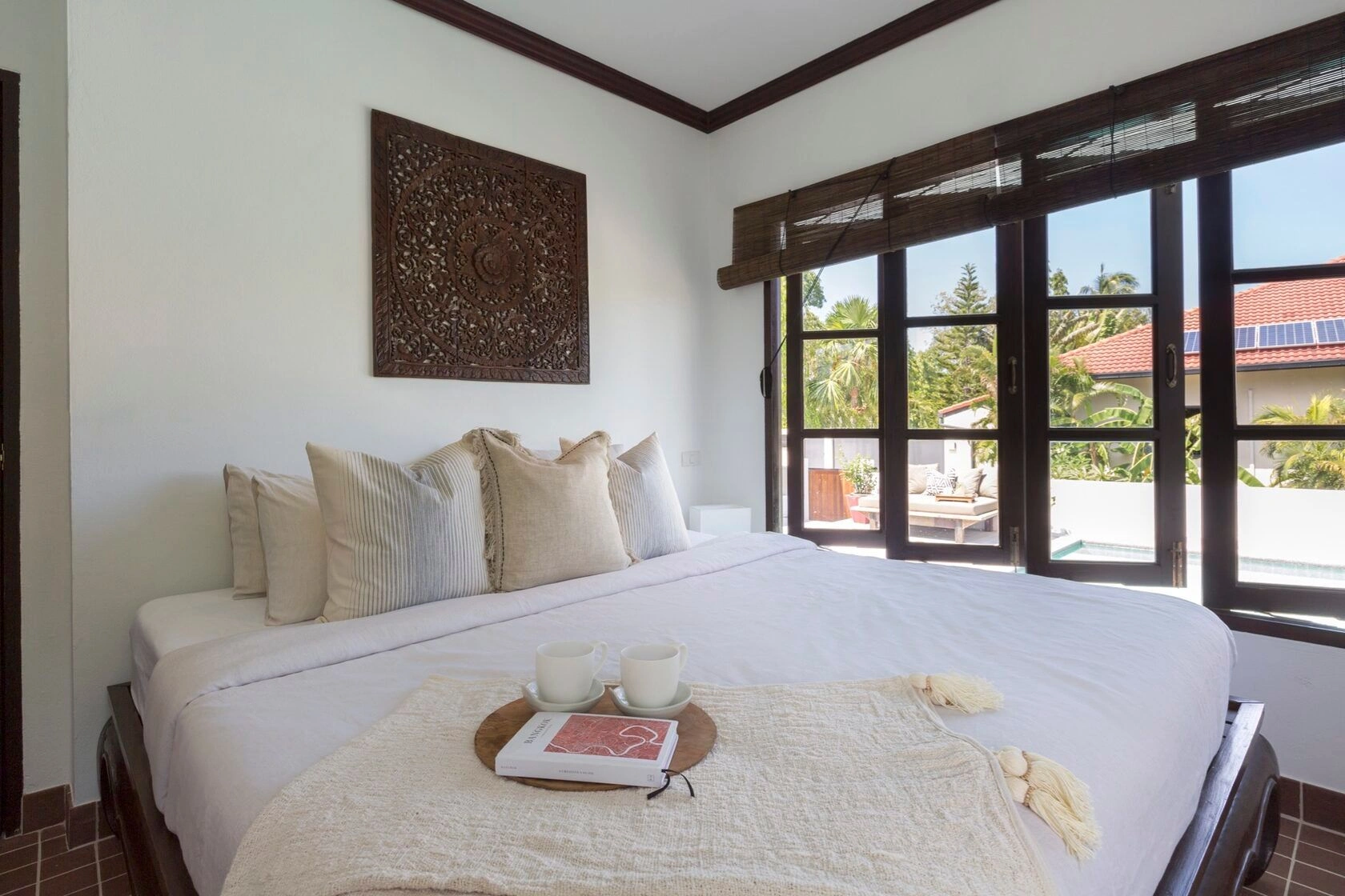 ویلا دنج 2+1 با استخر و منظره کوهستان