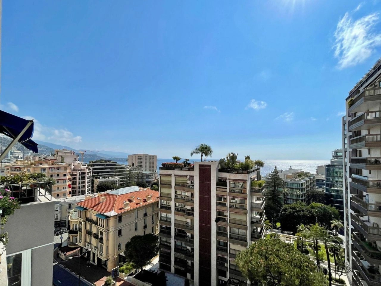 عرض شقة 2+1 على الساحل