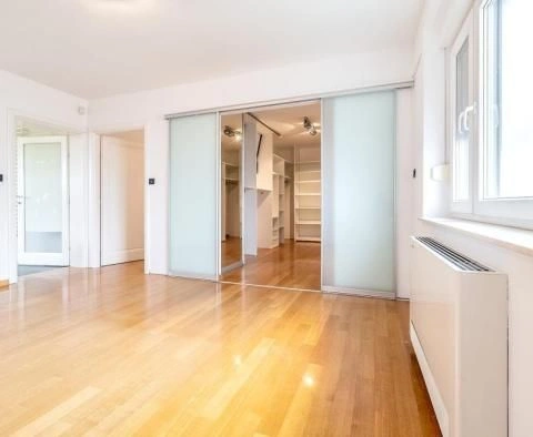 Family four-storey villa in Hollow area of Zagreb, Croatia