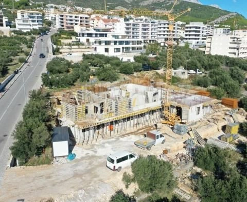Penthouse im Bau, 600 Meter vom Strand in Makarska