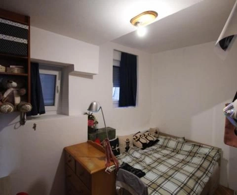 1+1 apartment by the sea on the island of Hvar