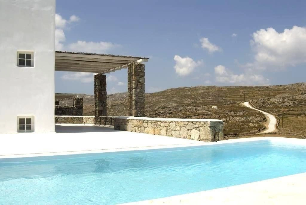 فيلا جديدة بمساحة 280 م2 في جزيرة ميكونوس