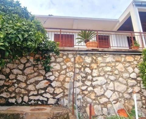 House of 100m2 near the Adriatic coast in Komarna