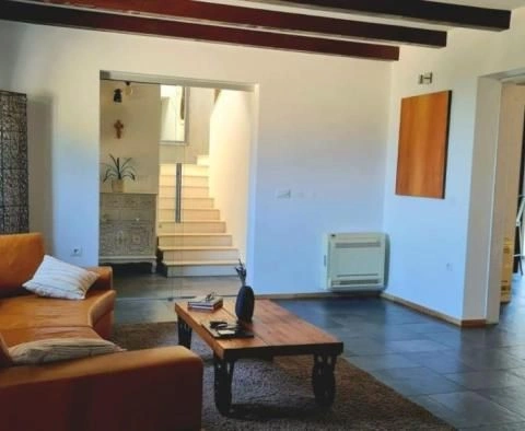 New villa in a quiet location in the Barban area, 5 km from the sea