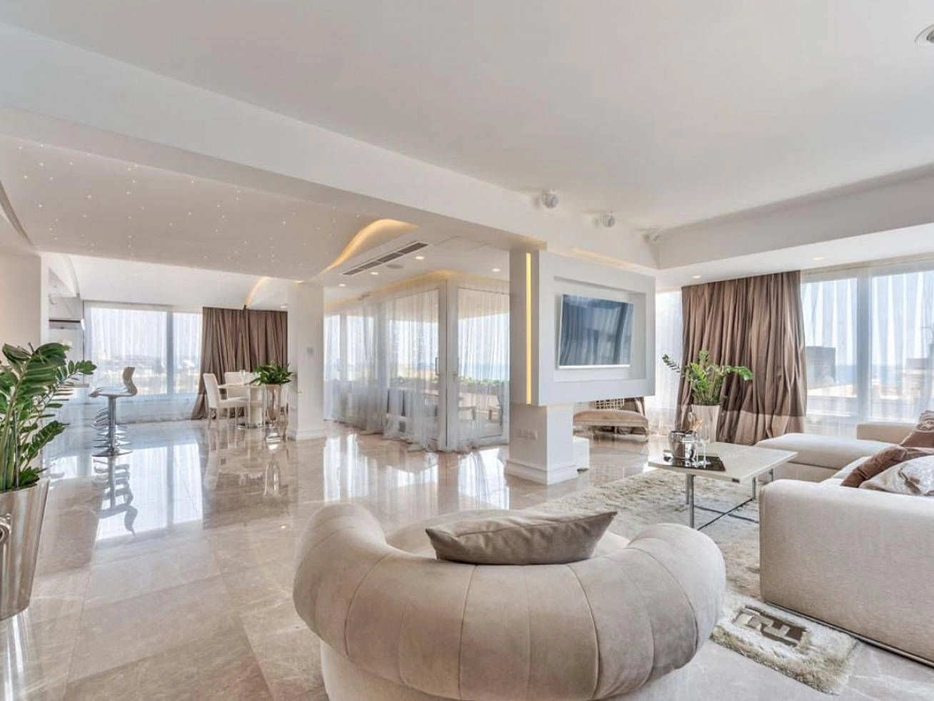 New project in Limassol, 700 meters from the beach