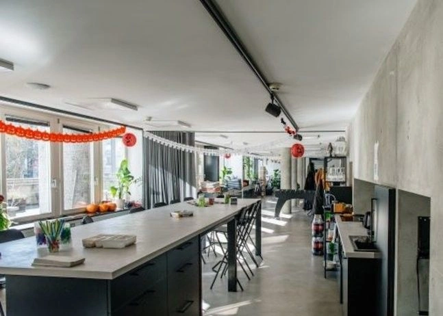 Achetez un bien immobilier commercial en Slovénie pour 3600k € ✅