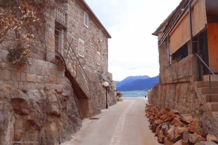 Stone house 1+1 in Belila on the Lustica peninsula