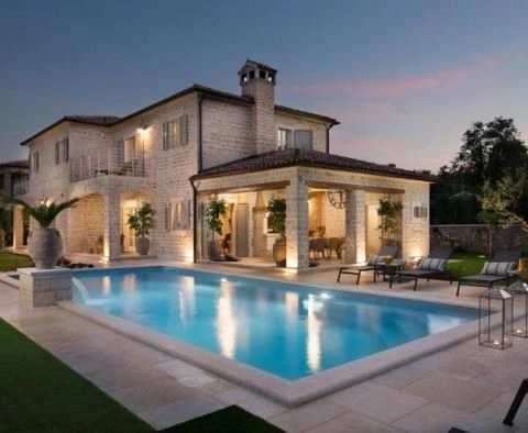 Außergewöhnliche Luxus-Steinvilla im Gebiet Kanfanar