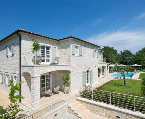 Außergewöhnliche Luxus-Steinvilla im Gebiet Kanfanar