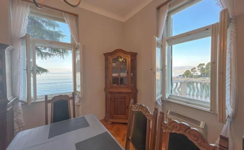 Luxury villa 3+1 on the top of Lovran