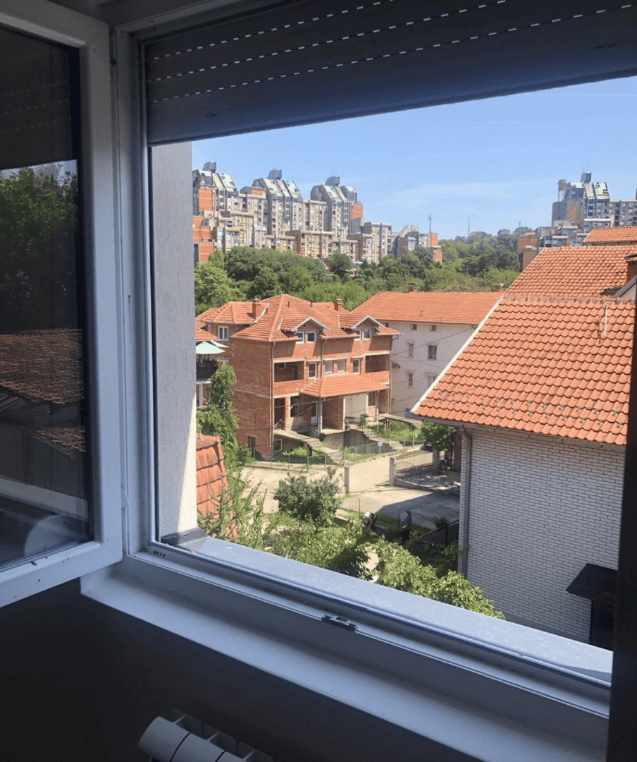 New complex of eight 4-storey houses in Belgrade