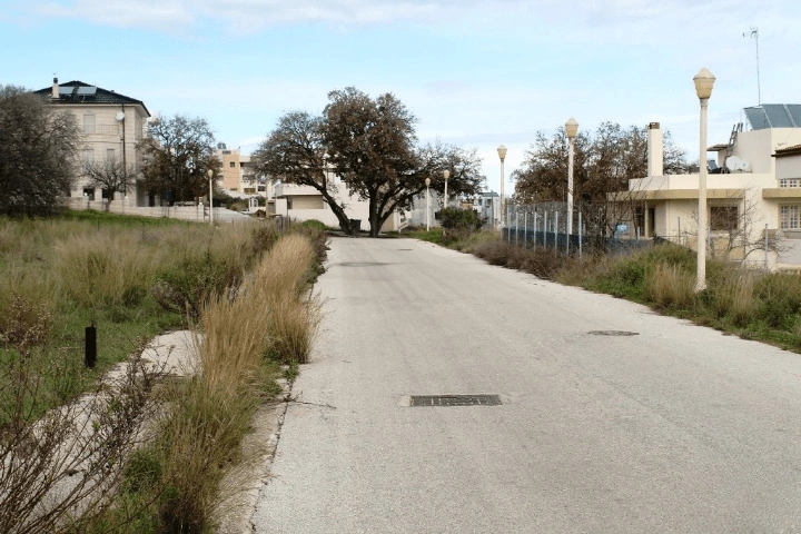 Terrain de 340 m² à Rhodes