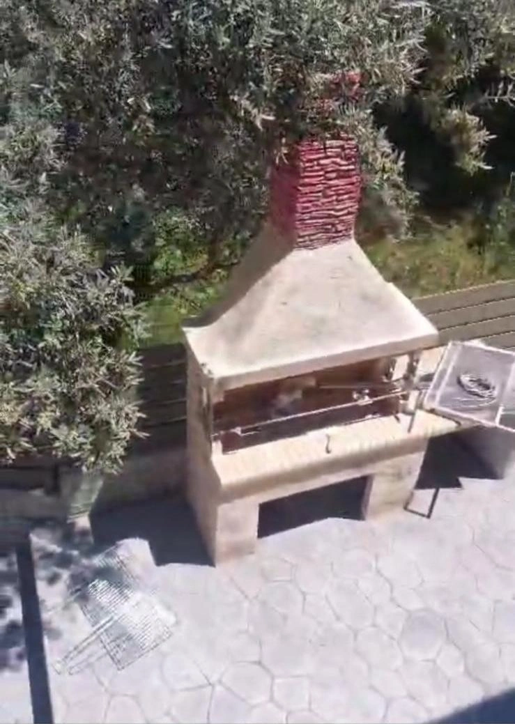 Villa en Peloponeso con hermoso jardín y piscina