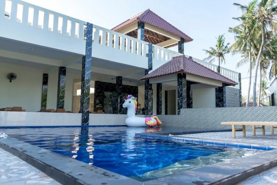 Very large 14 bedroom villa in Klungkung, Bali
