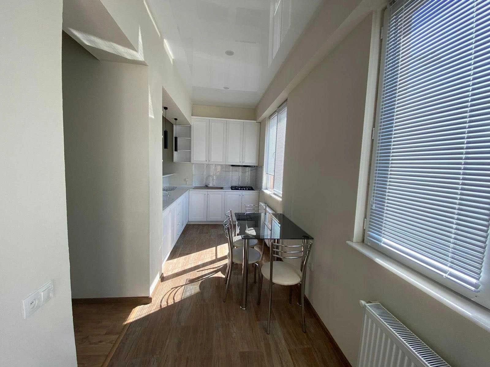 الشقة 2+1 مشرقة، وموقعها جيد في منطقة سابورتالو