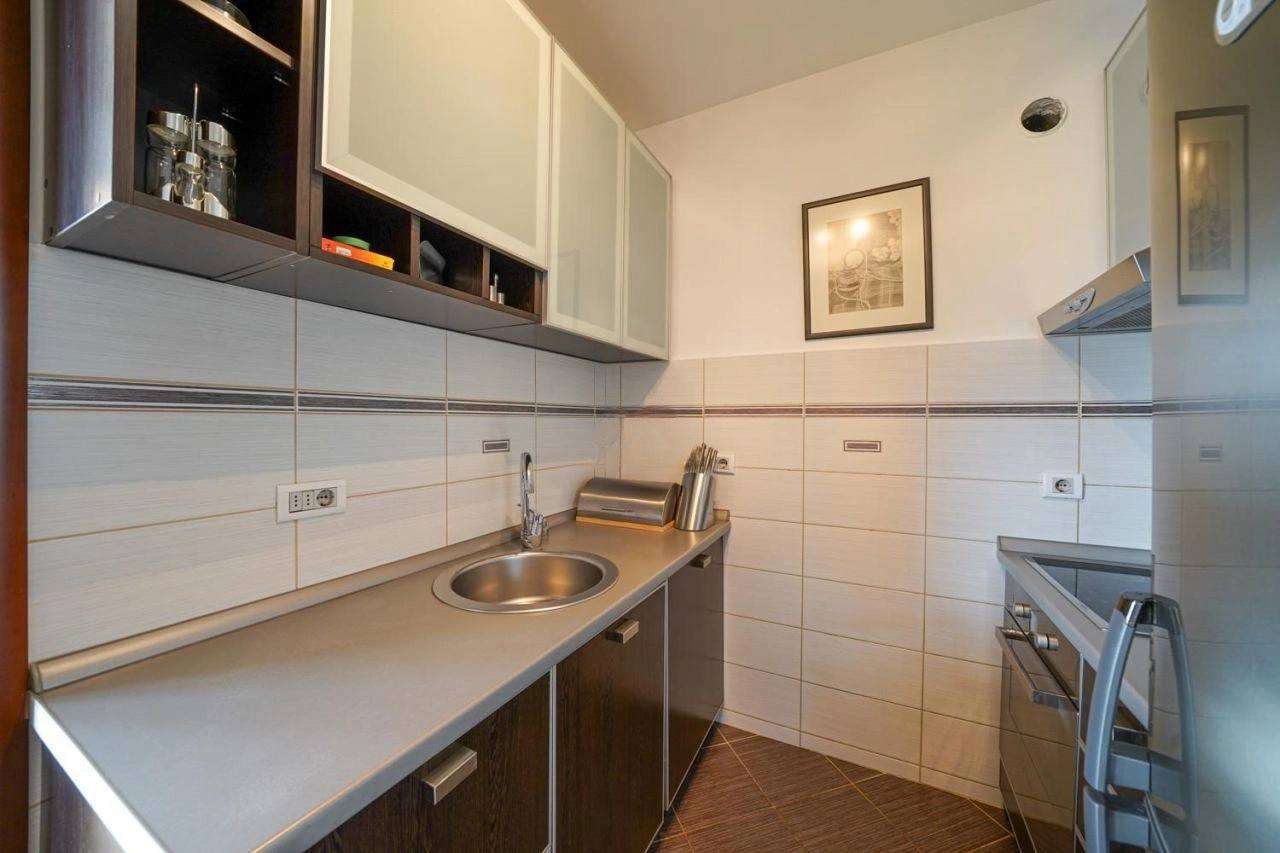 Apartment 80 m2 in the center of Budva