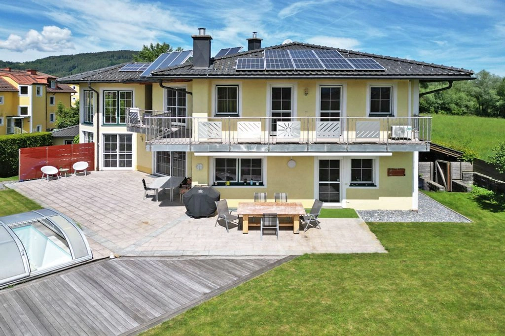 Luxury villa with winter garden in Salzburg