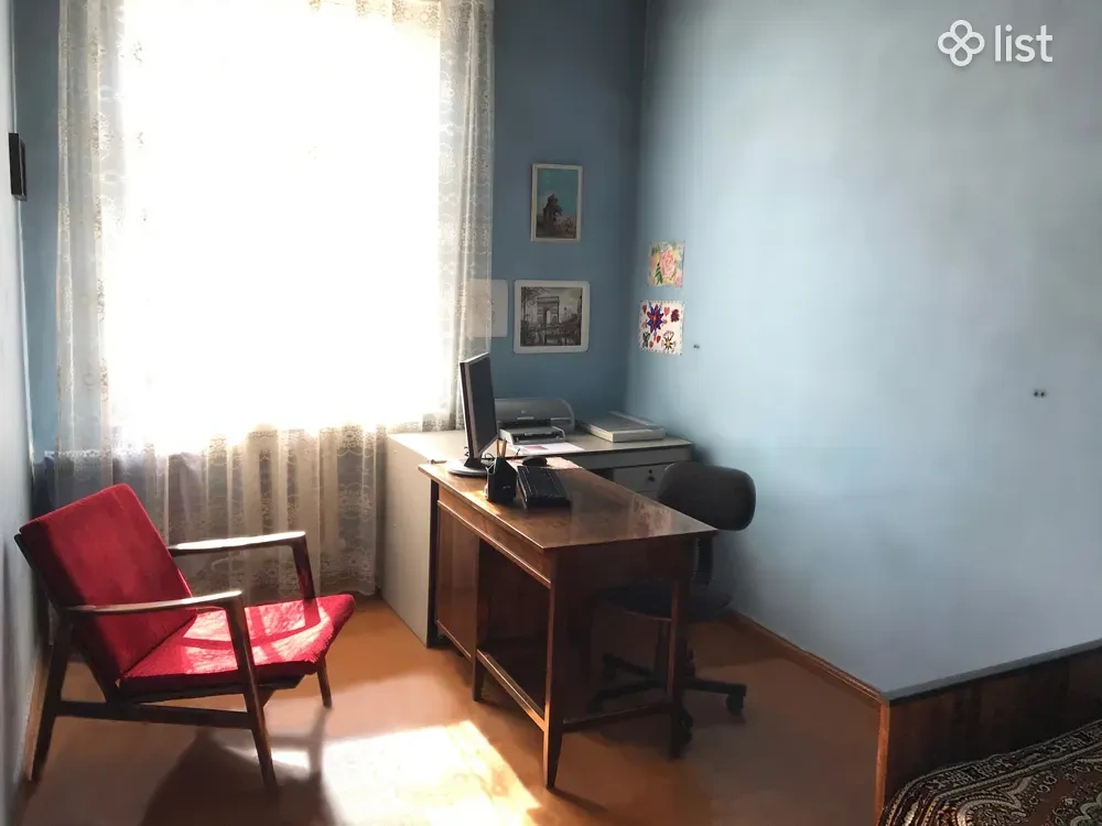 Spacious apartment 195 m2 in Yerevan, Armenia