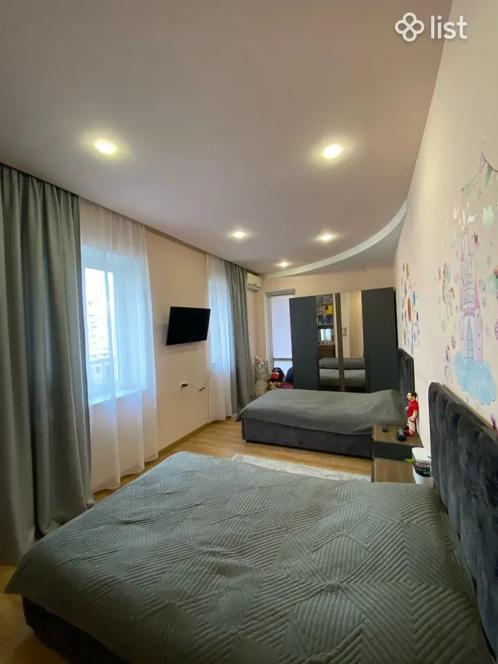 Furnished apartment 120 m2 in Yerevan, Armenia