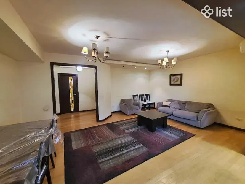 Modern apartment 101 m2 in Yerevan, Armenia