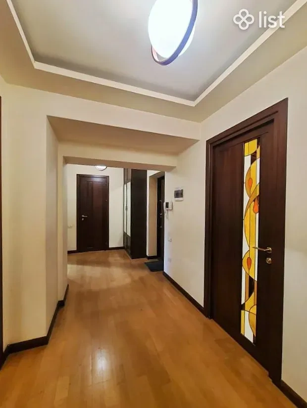Modern apartment 101 m2 in Yerevan, Armenia