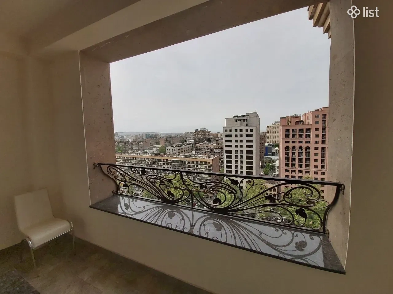 Spacious apartment 121 m2 in Yerevan, Armenia