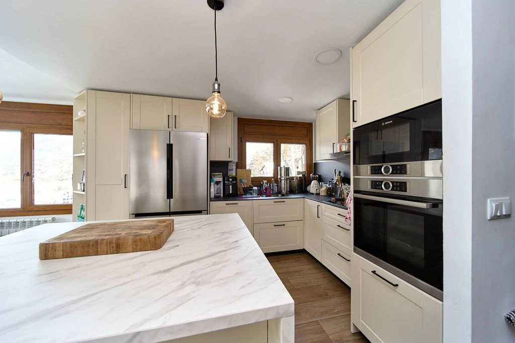 Renovated house 283 m2 in l'Aldosa, Andorra