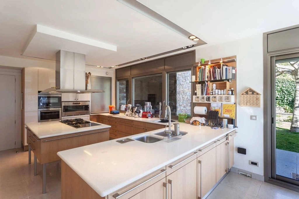 Spacious house 1533 m2 in Escaldes-Engordany, Andorra