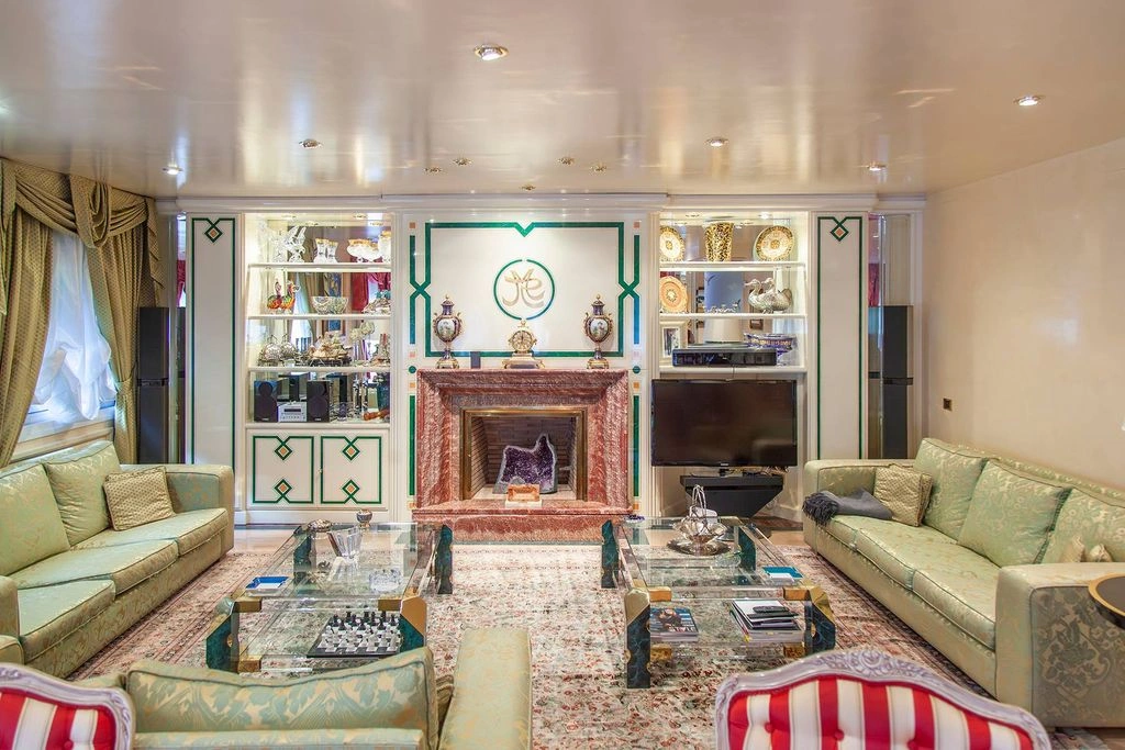 Spacious villa 907 m2 in Andorra la Vella, Andorra