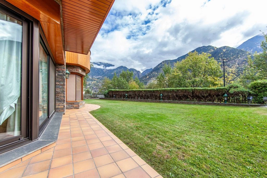 Spacious villa 907 m2 in Andorra la Vella, Andorra