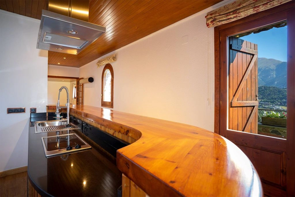 Gemütliche Villa 4+1 in Sispony, Andorra