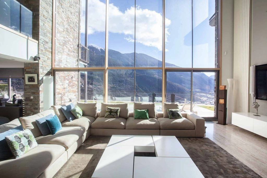 Spacious villa 1533 m2 in Escaldes Engordany, Andorra