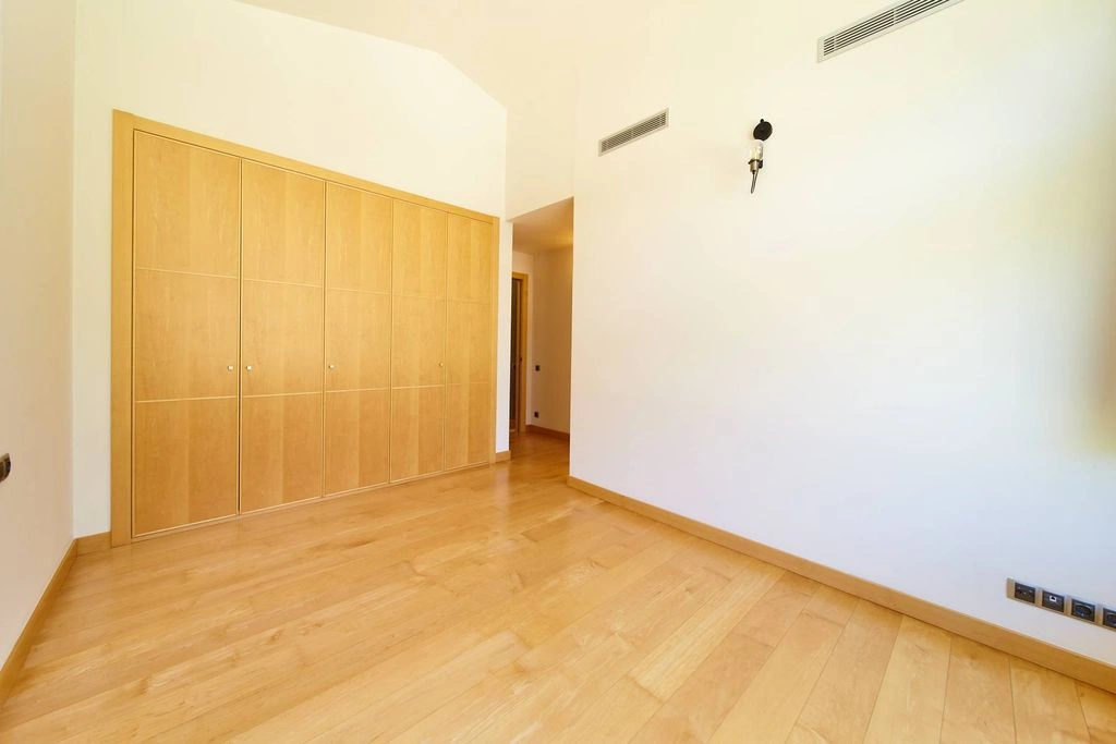 Furnished 3+1 penthouse 195 m2 in Escaldes-Engordany, Andorra