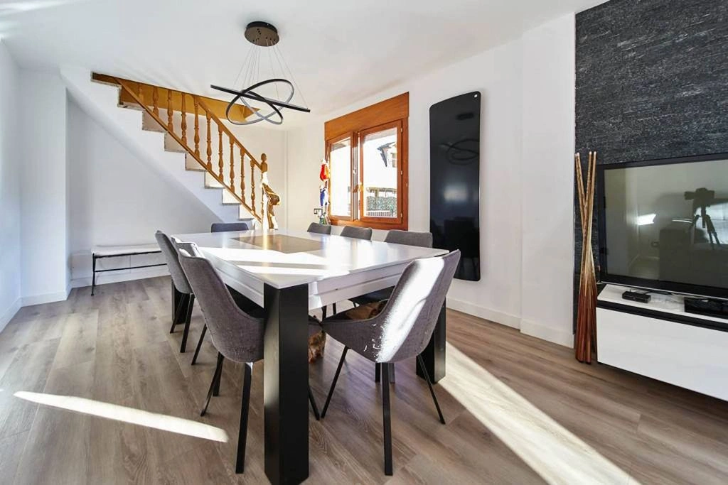 Spacious house 240 m2 in Pal, Andorra