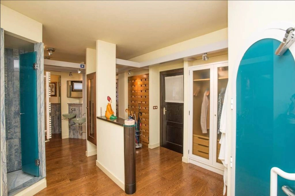 Spacious duplex 258 m2 in Andorra la Vella, Andorra