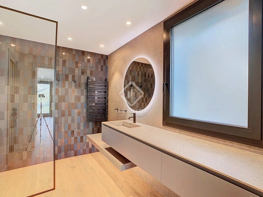 Ampia villa 498 m2 a La Massana, Andorra