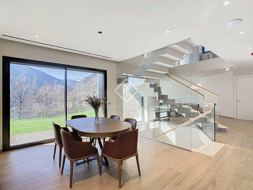 Ampia villa 247 m² a Escaldes-Engordany, Andorra