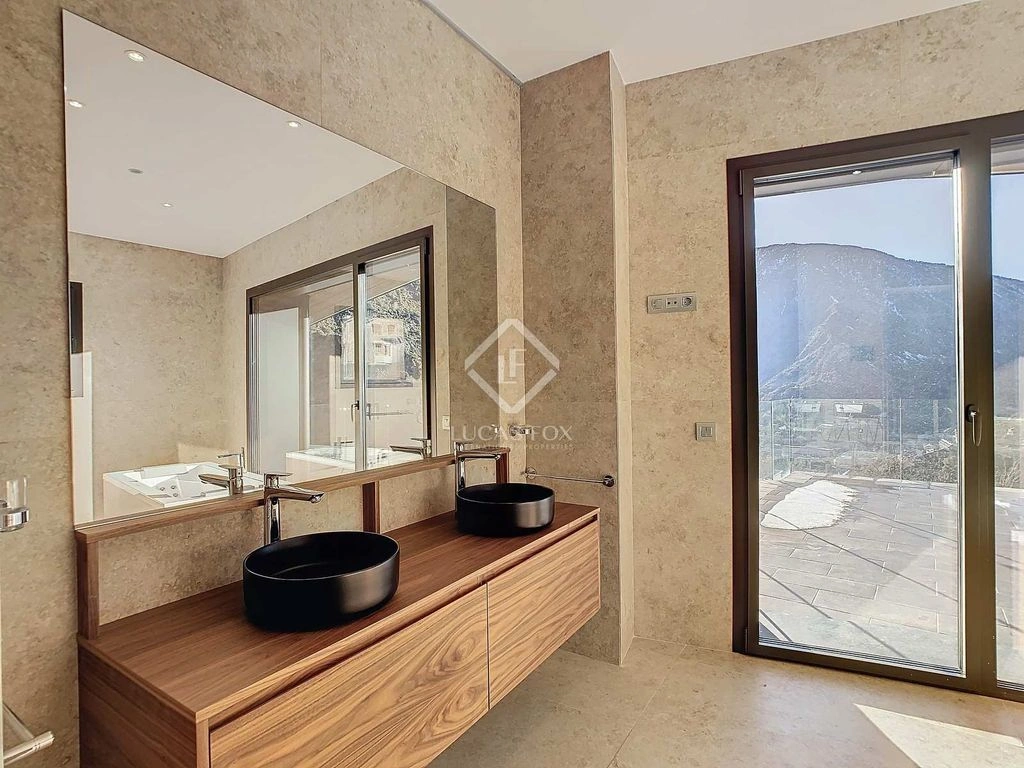 Ampia villa 247 m² a Escaldes-Engordany, Andorra