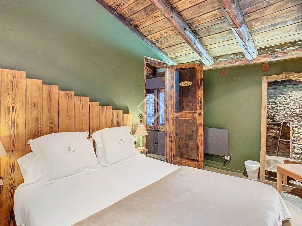 Renovated house 252 m2 in Sornas, Andorra
