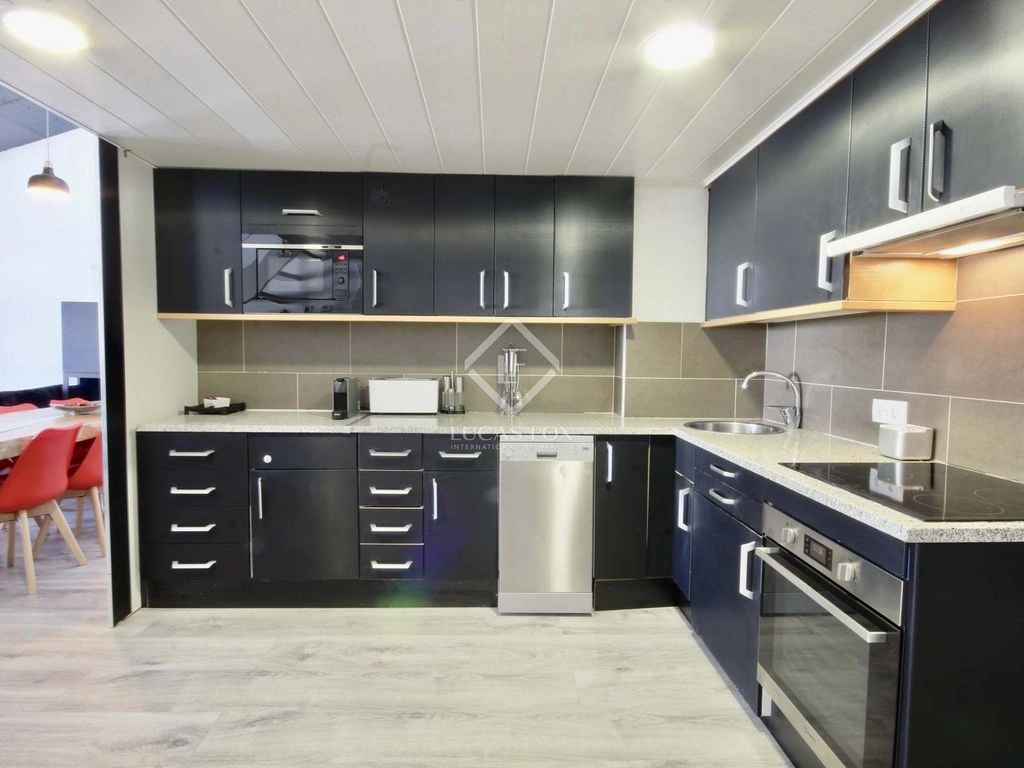 Furnished 5+1 penthouse 161 m2 in Ransol, Andorra