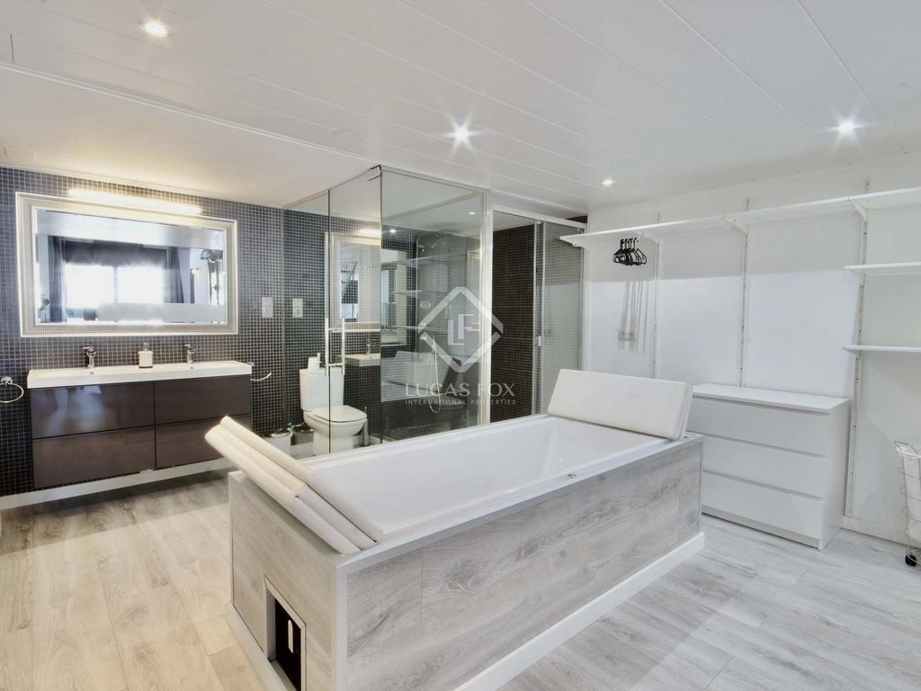 Furnished 5+1 penthouse 161 m2 in Ransol, Andorra