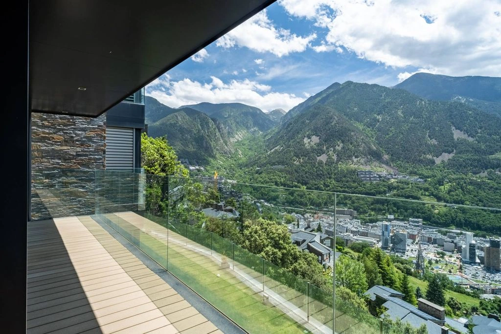 Spacious apartment 151 m2 in Escaldes-Engordany, Andorra