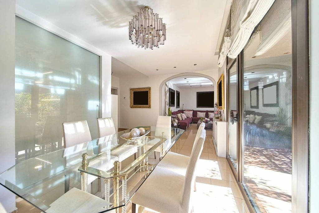 Renovated apartment 158 m2 in Andorra la Vella, Andorra