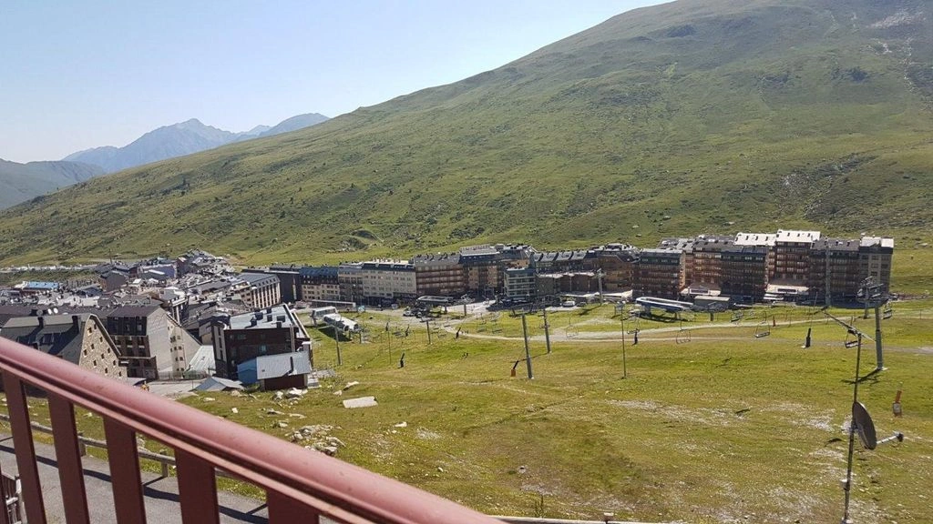 منزل واسع مكوّن من 5 غرف نوم في Encamp، Andorra