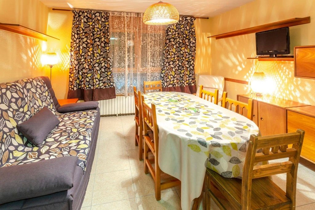 Sunlit apartment 60 m2 in Encamp, Andorra