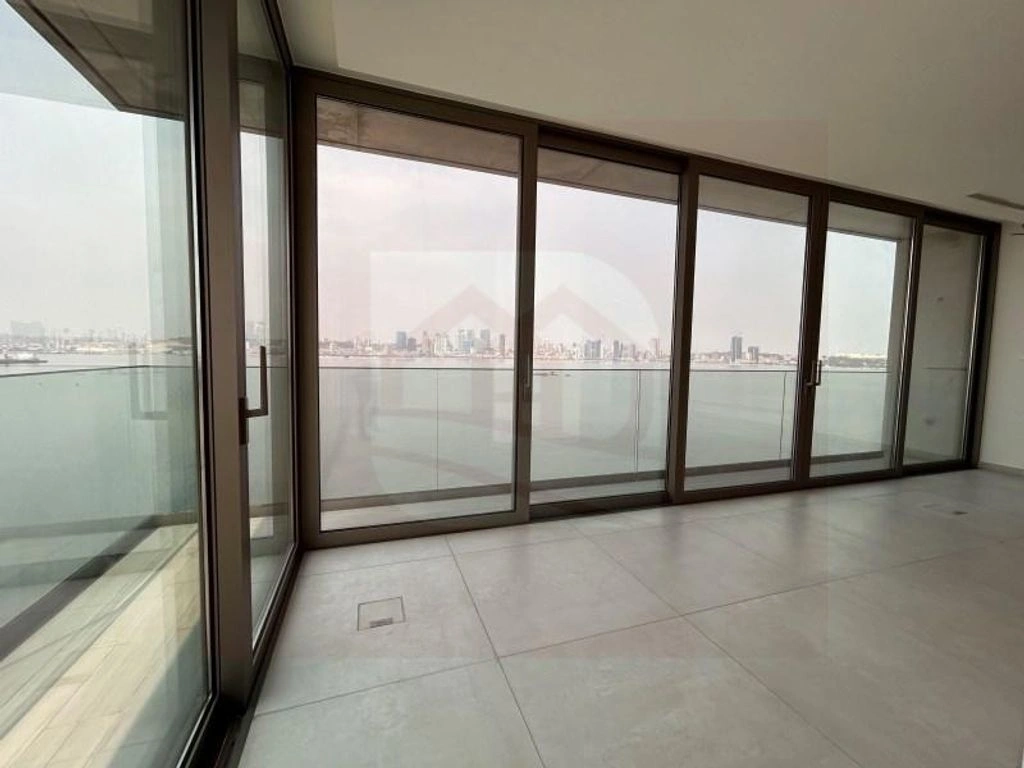 Spacious apartment 204 m2 in Luanda, Angola