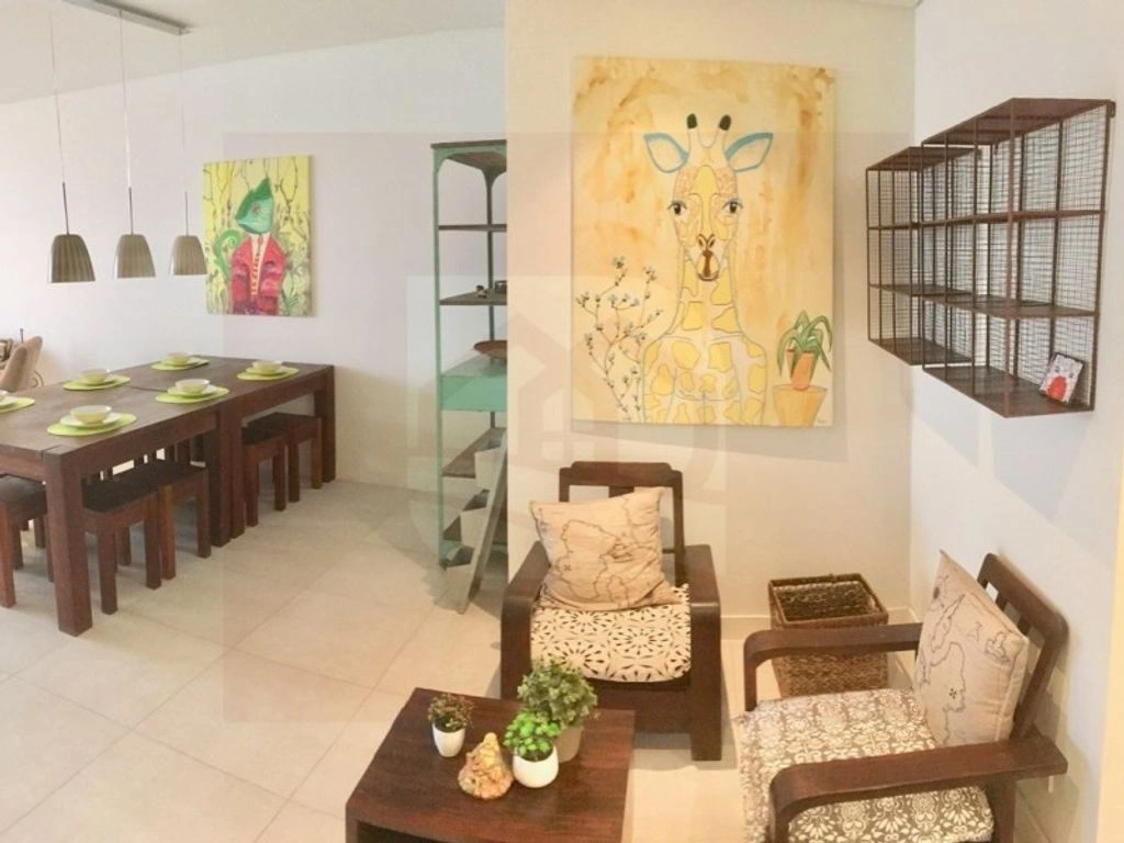 Luftiges Duplex 3+1 in Luanda